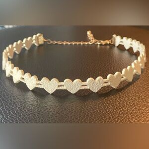 White Heart Design Aesthetic Choker Necklace With Extender Chain